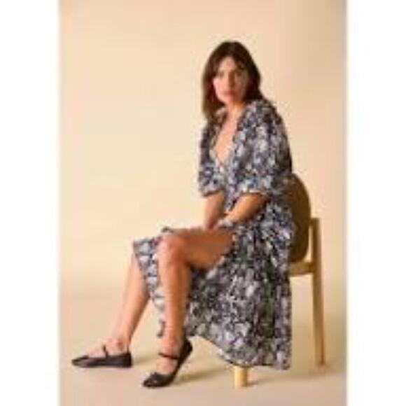NWT ST. ROCHE 6 $420 Romaine Wrap Dress Tiered Ruffle Belted Floral - Picture 2 of 9
